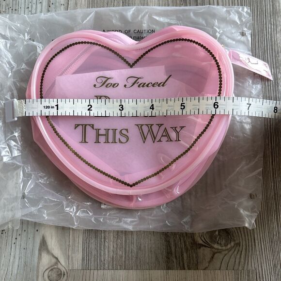 NWT  -Too Faced RARE Heart Shaped Cosmetic Travel Organizer Bag - Picture 6 of 8